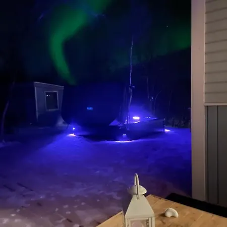 Arktika Porealtaallinen Moekki Nuorgamissa Tenojoen Ja Tunturien Vieressae 펜션 Nuorgam