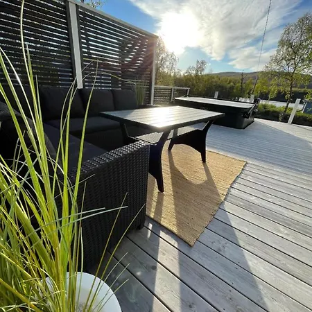 Arktika Porealtaallinen Moekki Nuorgamissa Tenojoen Ja Tunturien Vieressae بيت للعطل